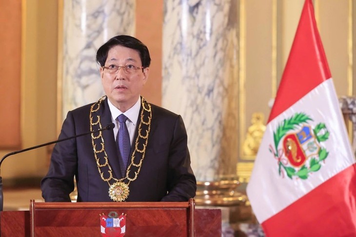 Presidente Luong Cuong recibe la Orden “El Sol del Perú” en grado de Gran Cruz