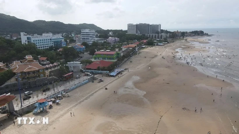 Difunden esfuerzos por mantener limpias las playas de Vung Tau en Vietnam