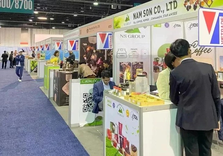 Vietnam participa en Feria comercial de marcas blancas 2024 en Chicago