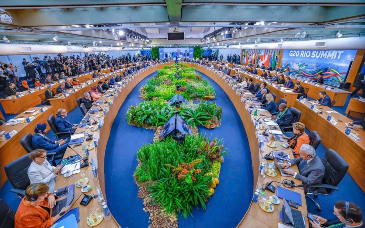 Cumbre del G20 Primer Ministro de Vietnam participa en debates sobre desarrollo sostenible y transición energética