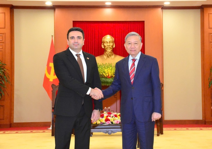 Secretario General del Partido Comunista de Vietnam recibe al presidente de Asamblea Nacional de Armenia