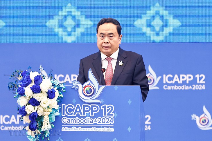 Vietnam propone soluciones para la paz mundial en conferencia internacional