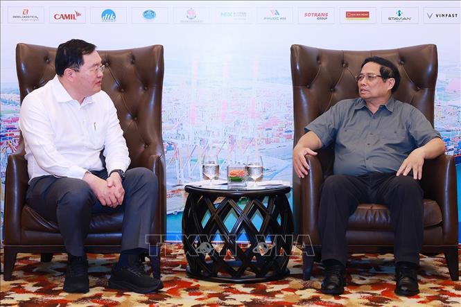 El primer ministro recibe al líder del conglomerado tailandés SCG