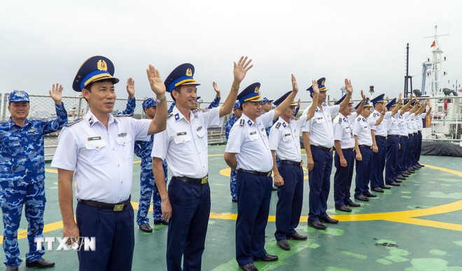 Guardias Costeras de Vietnam e India fortalecen actividades de intercambio