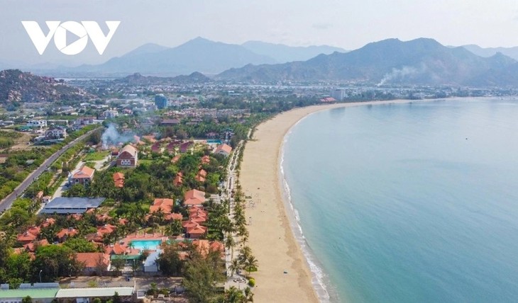 Ninh Thuan crecimiento integral tras cuatro años de aplicar la Resolución del XIV Congreso provincial del Partido