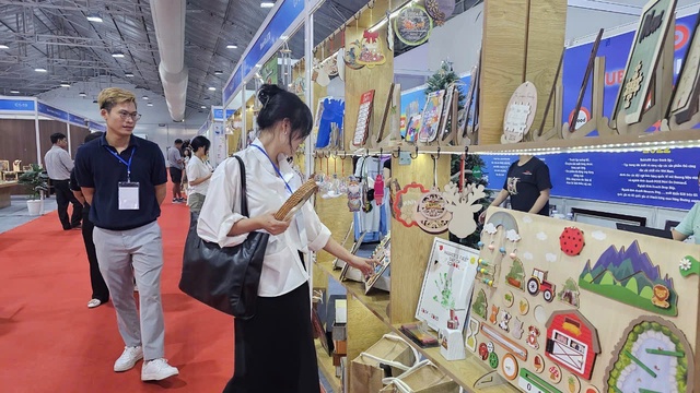 Hanói promueve exportaciones de artesanías