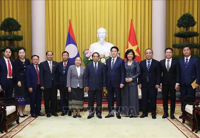 Vietnam y Laos siguen consolidando lazos bilaterales