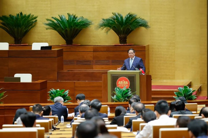 Vietnam se esfuerza para lograr el crecimiento del PIB del 8 en 2025