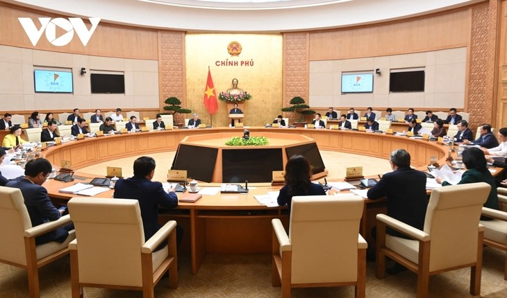 Primer Ministro urge a centrarse en la racionalización del aparato político