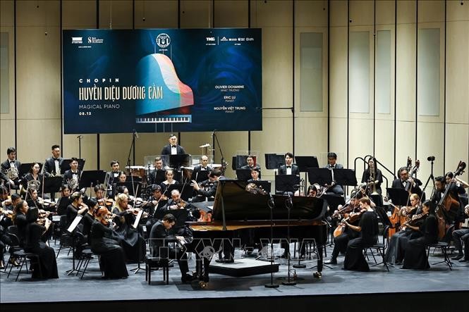 Pianistas de Vietnam y Estados Unidos actúan en una noche especial dedicada a Chopin