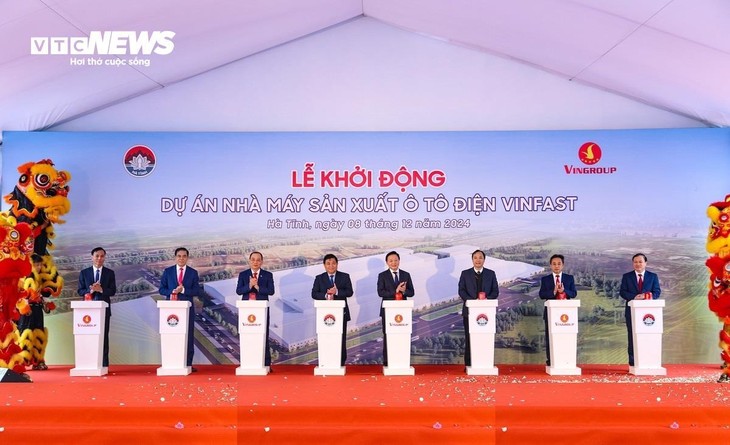 Inauguración del Proyecto de Fábrica de Automóviles Eléctricos VinFast en Ha Tinh