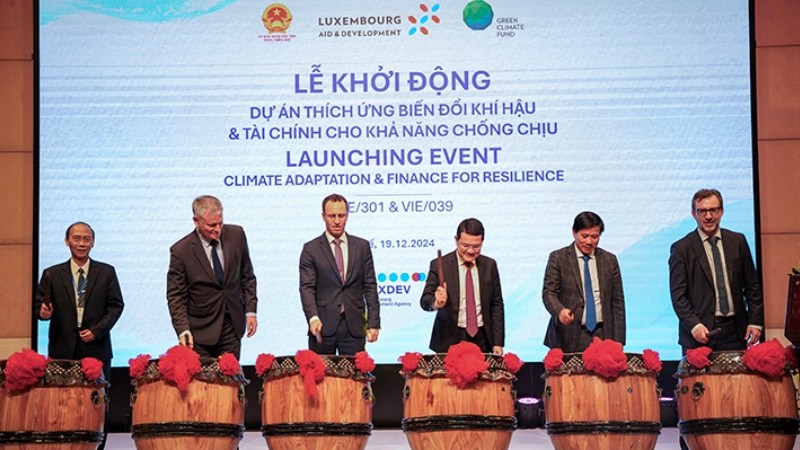 Luxemburgo financia dos proyectos de adaptación al cambio climático en Thua Thien-Hue