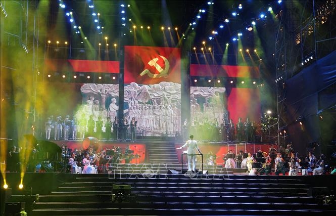 “Canción inolvidable” en honor a los 80 años del Ejército Popular de Vietnam