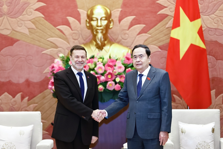 Australia es uno de los principales socios de Vietnam, afirma el presidente del Parlamento