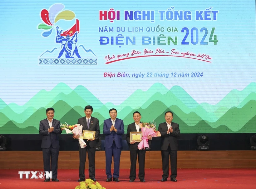 El Año Nacional del Turismo ayuda a Dien Bien a ganar 3,3 billones de VND