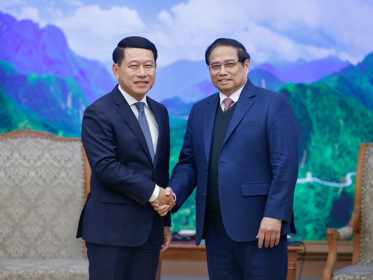 Vietnam y Laos aspiran a construir un parque industrial entre ambas partes